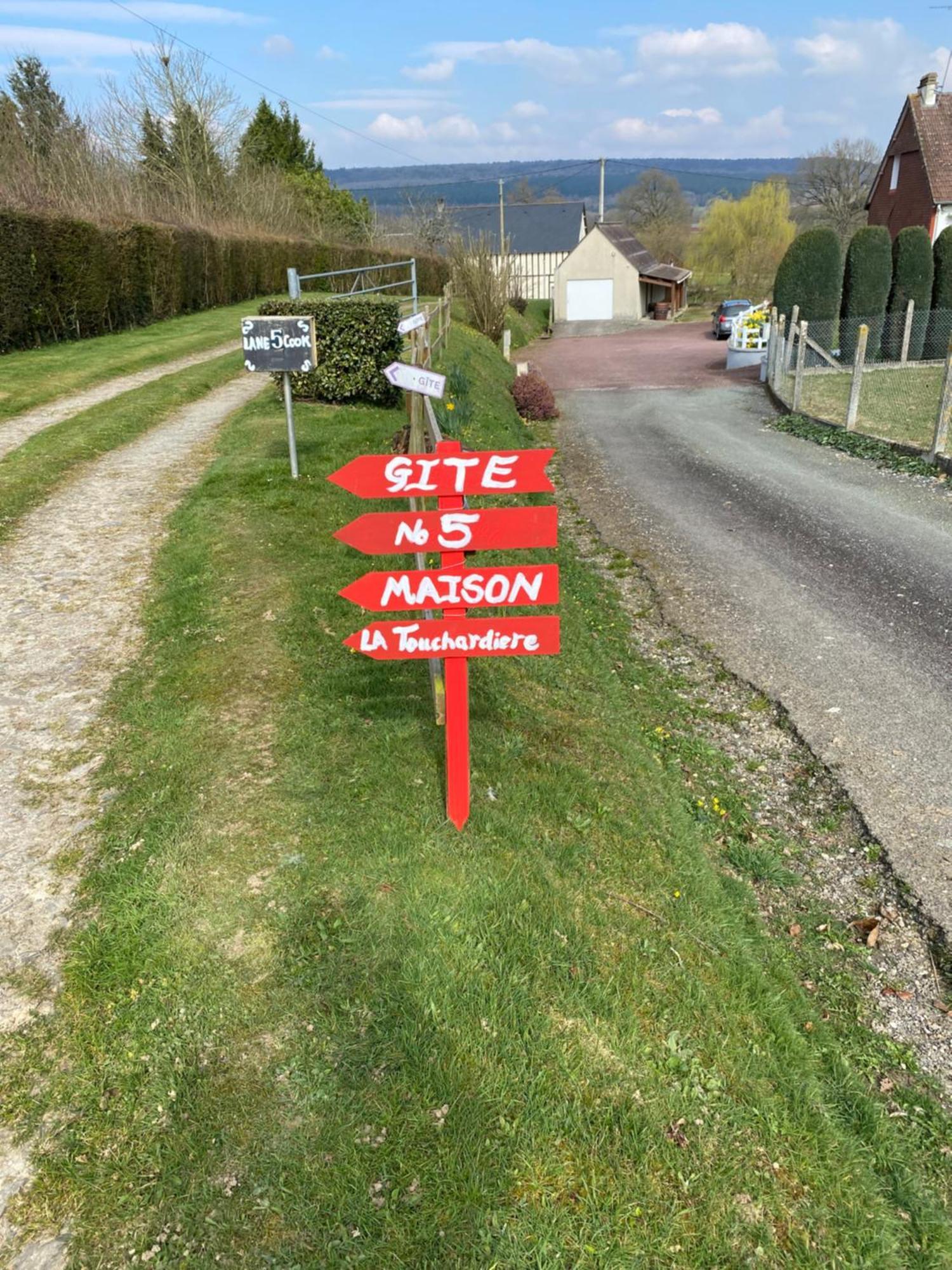 Maison La Touchardiere Barenton Luaran gambar