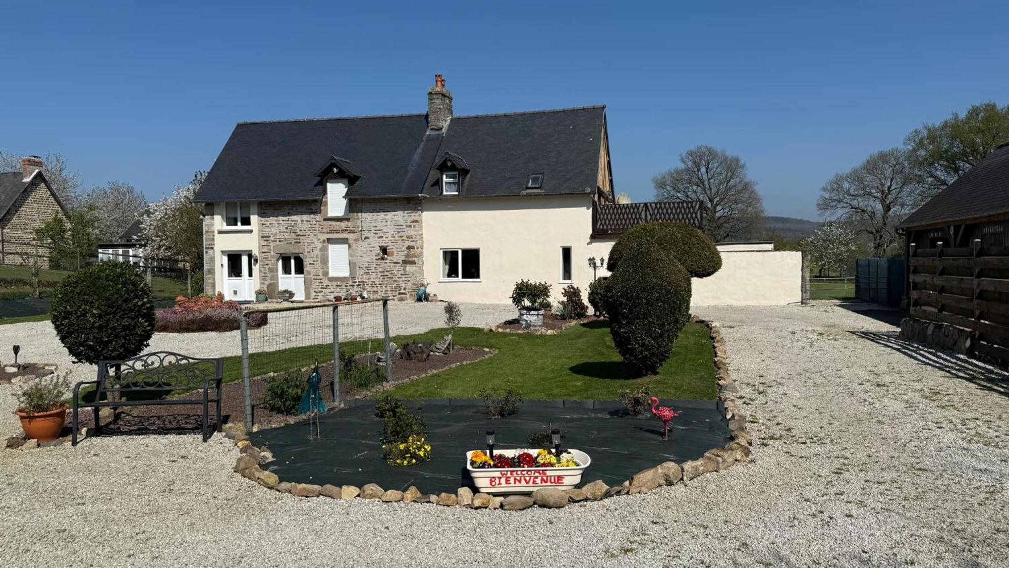 Maison La Touchardiere Barenton Luaran gambar